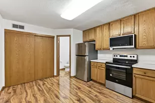 11256 Providence Ln, Eden Prairie, MN 55344 - Photo 12