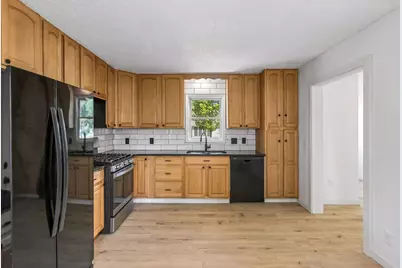 6904 60th Avenue N, Crystal, MN 55428 - Photo 10
