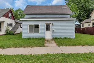 417 1st St SW, Wadena, MN 56482 - Photo 1