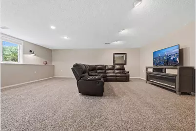9644 Tree Farm Road, Eden Prairie, MN 55347 - Photo 46