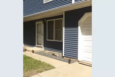 870 W Village Circle SE, Rochester, MN 55904 - Photo 2