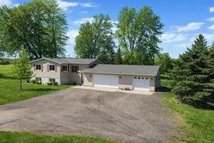 4625 280th St W, Northfield, MN 55057 - Photo 2