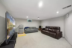 4760 Dominick Dr, Hopkins, MN 55343 - Photo 18