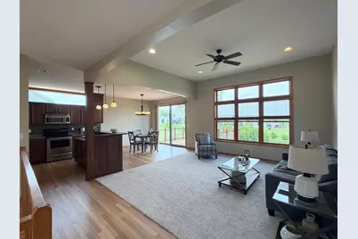 818 Augusta Avenue, Zumbrota, MN 55992 - Photo 4