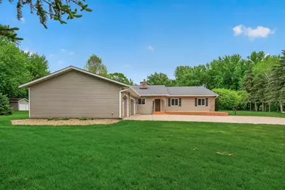 5737 N Highlands Court, Lake Elmo, MN 55042 - Photo 4