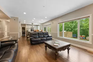 6453 Oxford Rd N, Shakopee, MN 55379 - Photo 8