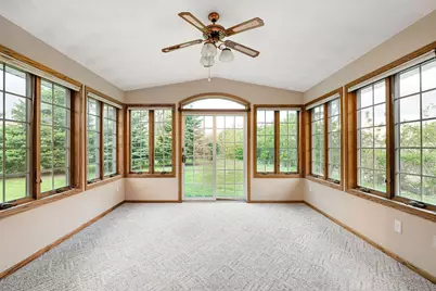 307 14th Place NW, Austin, MN 55912 - Photo 6