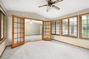 307 14th Pl NW, Austin, MN 55912 - Photo 8