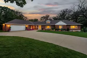 301 22nd St NW, Austin, MN 55912 - Photo 8