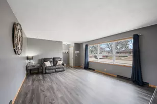 704 Washington Ave, Fairmont, MN 56031 - Photo 4