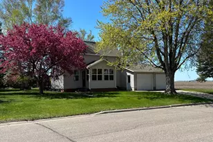 612 2nd St, Lucan, MN 56255 - Photo 2