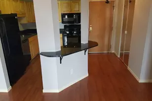 78 10th St E, Saint Paul, MN 55101 - Photo 12
