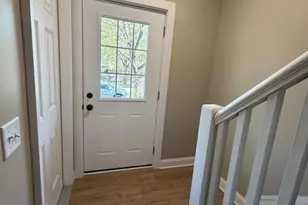 892 4th St E, Saint Paul, MN 55106 - Photo 22