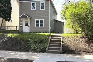 892 4th St E, Saint Paul, MN 55106 - Photo 1