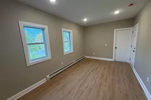 892 4th St E, Saint Paul, MN 55106 - Photo 16