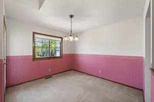 4061 Maureen Dr NE, Columbia Heights, MN 55421 - Photo 8