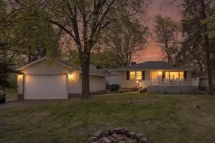 2910 95th Ave NE, Blaine, MN 55449 - Photo 4