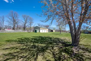 1017 E Kings Hill Rd, Hewitt, MN 56453 - Photo 4
