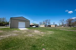 1017 E Kings Hill Rd, Hewitt, MN 56453 - Photo 2
