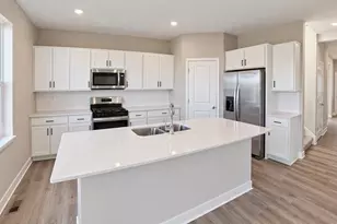 2013 Aquarius Dr, Shakopee, MN 55379 - Photo 6