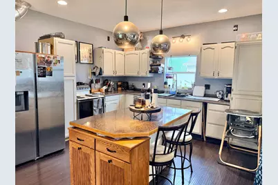 831 S 4th Avenue, Albert Lea, MN 56007 - Photo 6
