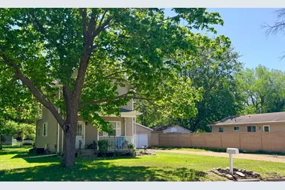 831 S 4th Avenue, Albert Lea, MN 56007 - Photo 2