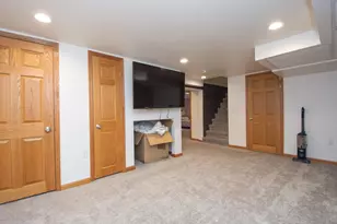 906 14th St N, Moorhead, MN 56560 - Photo 16