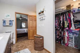 906 14th St N, Moorhead, MN 56560 - Photo 14
