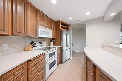 3141 Dean Court #703, Minneapolis, MN 55416 - Photo 12