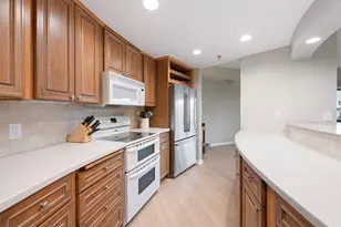 3141 Dean Ct, Minneapolis, MN 55416 - Photo 12