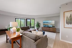 3141 Dean Ct, Minneapolis, MN 55416 - Photo 2