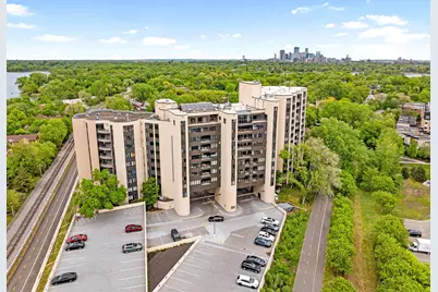 3141 Dean Court #703, Minneapolis, MN 55416 - Photo 40
