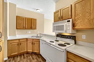 2026 Mainstreet, Hopkins, MN 55343 - Photo 2