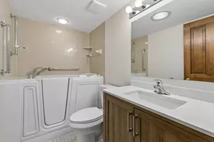 9526 Woodbridge Rd, Bloomington, MN 55438 - Photo 26