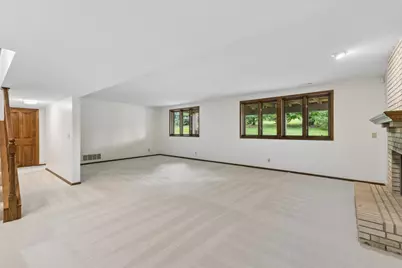 9526 Woodbridge Road, Bloomington, MN 55438 - Photo 30