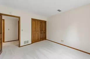 9526 Woodbridge Rd, Bloomington, MN 55438 - Photo 36