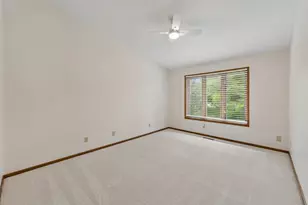 9526 Woodbridge Rd, Bloomington, MN 55438 - Photo 20