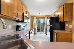 7638 13th St N, Oakdale, MN 55128 - Photo 8