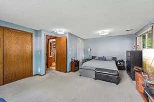 8720 N Maplebrook Cir, Brooklyn Park, MN 55445 - Photo 16