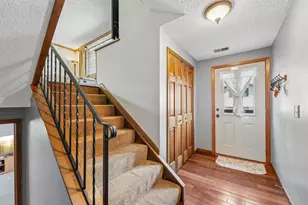 8720 N Maplebrook Cir, Brooklyn Park, MN 55445 - Photo 14