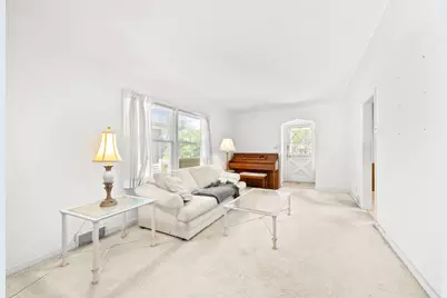 8218 Nicollet Avenue S, Bloomington, MN 55420 - Photo 6