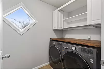 1667 Arona Street #8, Falcon Heights, MN 55108 - Photo 28
