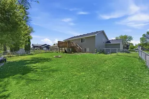 125 Gloria Ave, Green Isle, MN 55338 - Photo 36
