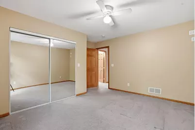 870 County Road F E, Vadnais Heights, MN 55127 - Photo 34