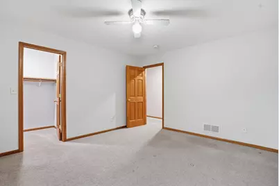 870 County Road F E, Vadnais Heights, MN 55127 - Photo 32