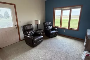1636 Thunderbird Rd, Marshall, MN 56258 - Photo 10