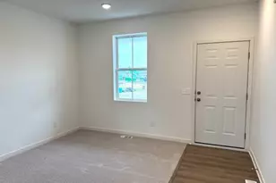 4975 Airlake Dr, Woodbury, MN 55129 - Photo 14