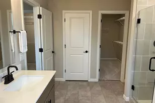 10398 McGregor Blvd, Woodbury, MN 55129 - Photo 14