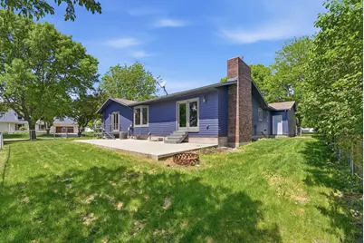 817 24th Avenue SW, Willmar, MN 56201 - Photo 1