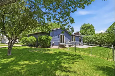 817 24th Avenue SW, Willmar, MN 56201 - Photo 4